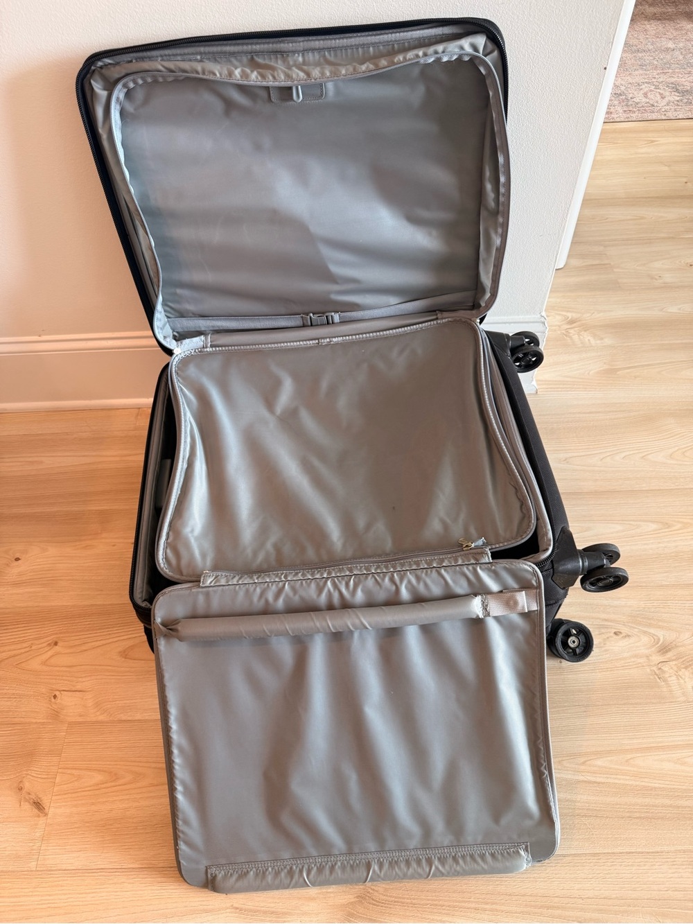 Briggs & Riley Baseline Medium Expandable Spinne - Picture 10 of 11